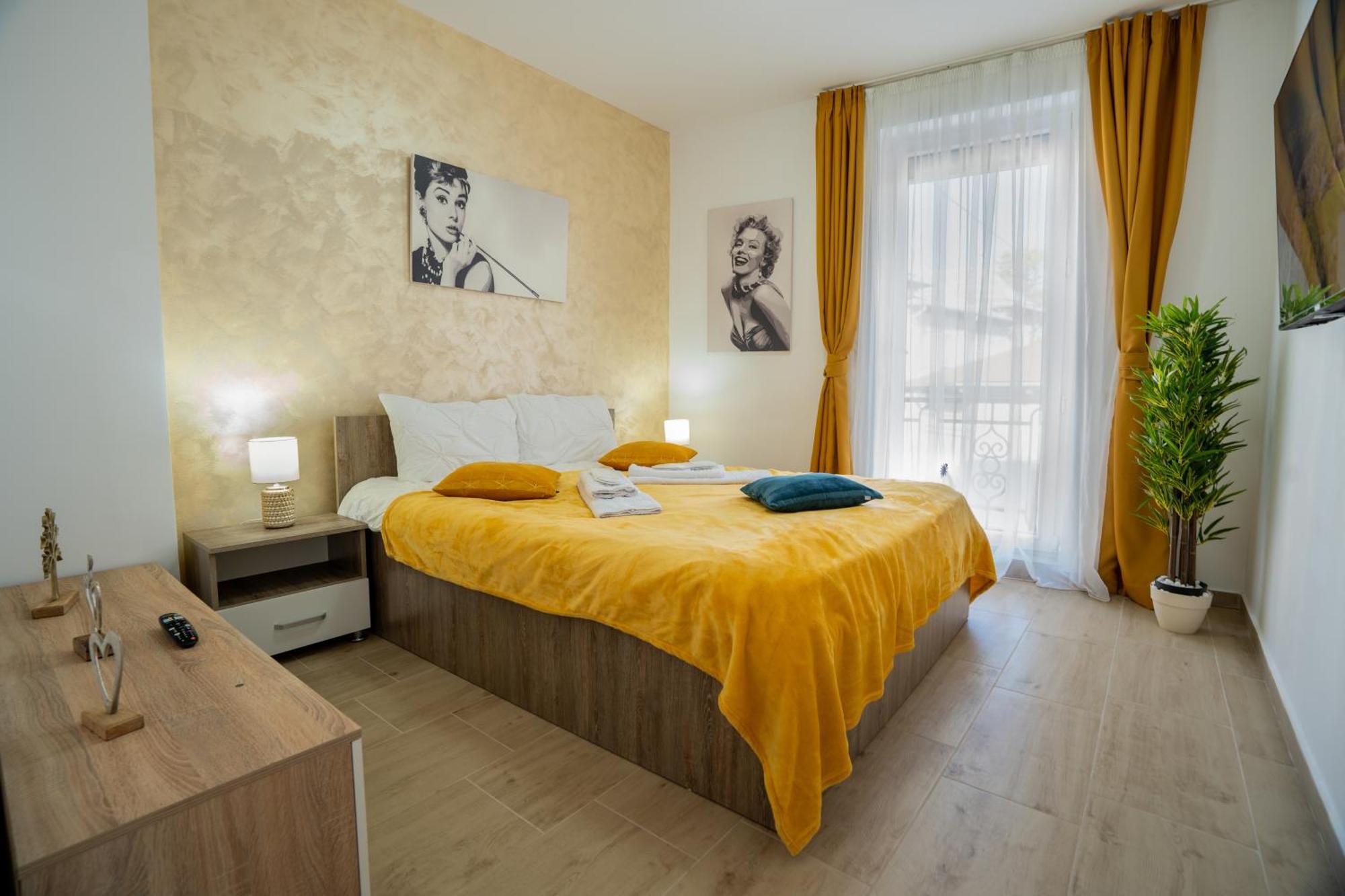 Lovely New Balcony Apartment Cismigiu Park - Pop5 Bucureşti Exterior foto
