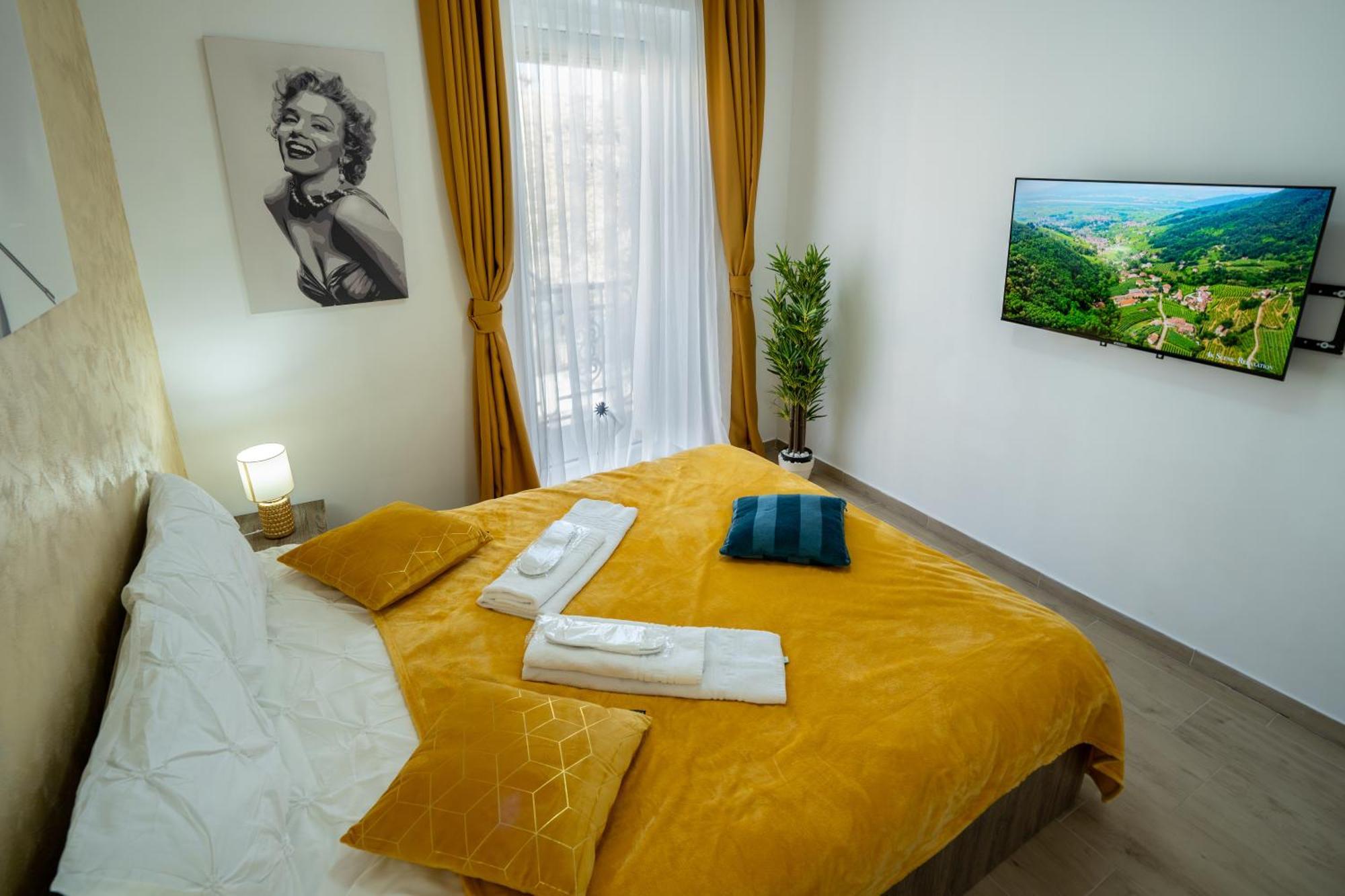 Lovely New Balcony Apartment Cismigiu Park - Pop5 Bucureşti Exterior foto